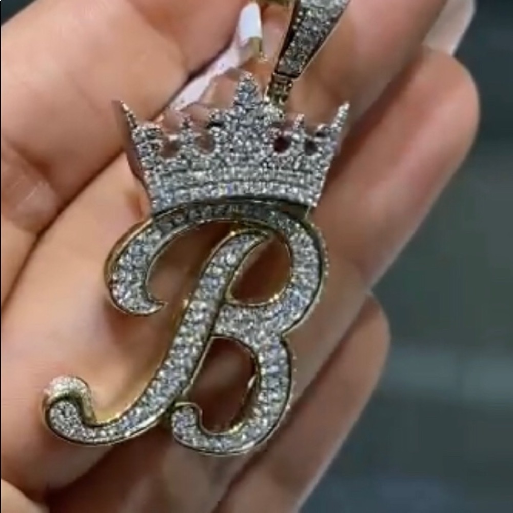 10K GOLD ROUND DIAMOND CROWN B CHARM 1 1/2 cttw